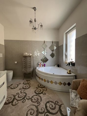 RIF. 108 VILLA SINGOLA DI 2 APPARTAMENTI CON GIARDINO OTTIMO STATO - Foto 8