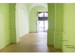 Locale commerciale in affitto a Acireale