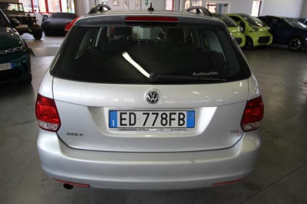 VOLKSWAGEN Golf Variant 1.6 TDI DPF Highline rif. 23926476 - Foto 6