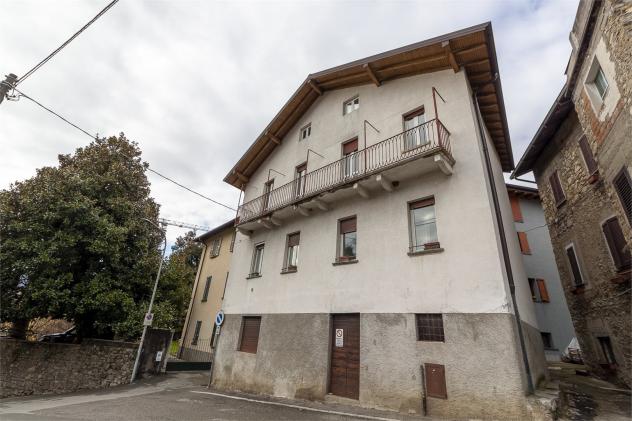 Casa a Mandello del Lario: Ampi Spazi e Prezzo Competitivo 129 - Foto 2