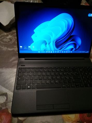 HP NOTEBOOK G8 255 CPU 3020e RAM 8 GB Disco SSD 256 GB - NUOVO - - Foto 3