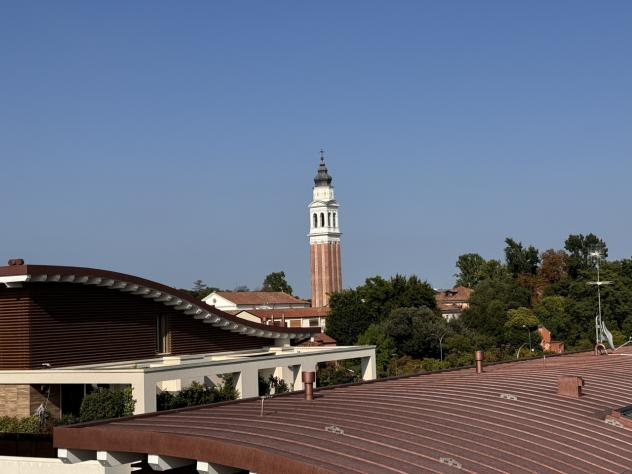 Locale commerciale in affitto a Mirano