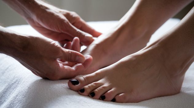 Riscopri il benessere attraverso un massaggio plantare...