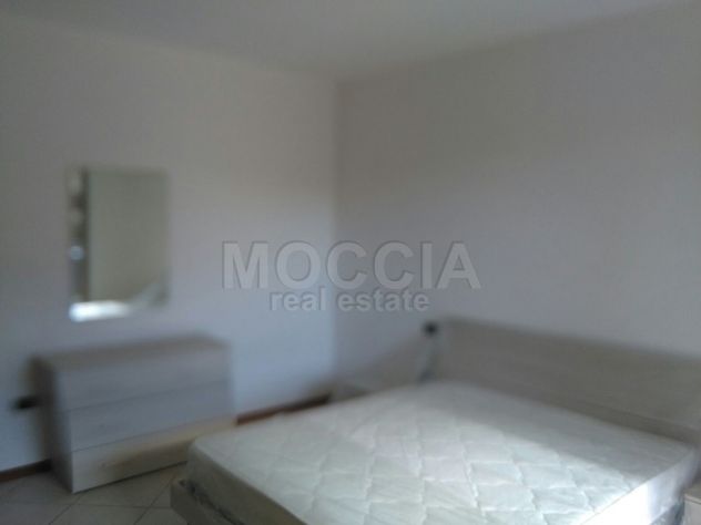 MOCCIA BILOCALE ARREDATO CON BOX IN PARCO CON PISCINA (DEG) - Foto 8
