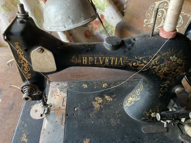 Macchina da cucire Helvetia
