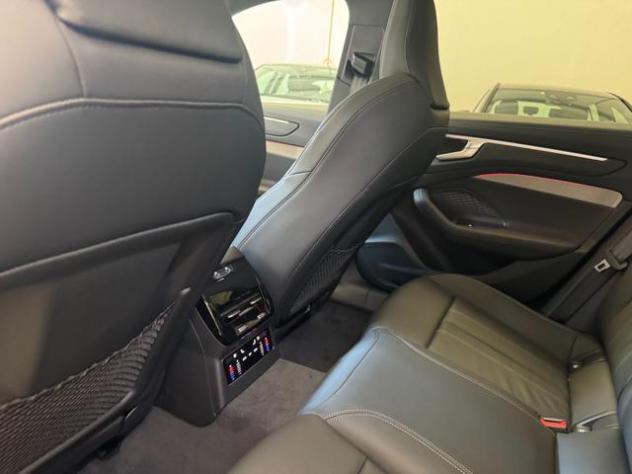AUDI A6 Avant 40 TDI S Tronic S Line Edition 204CV KM.0 rif. 23838587 - Foto 9