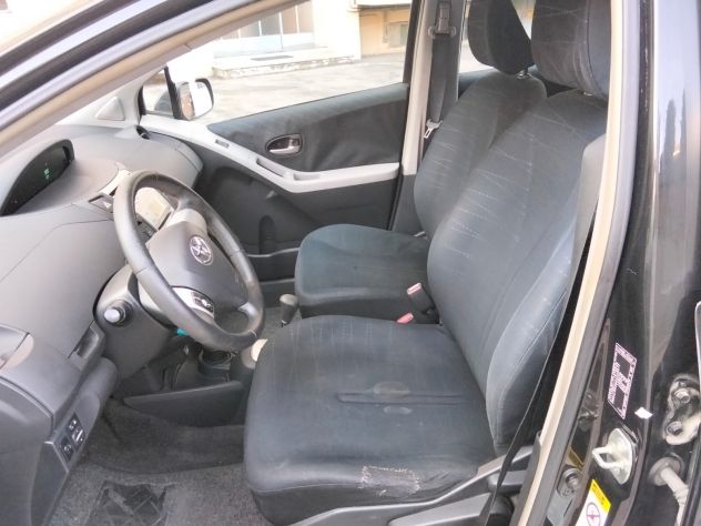 toyota yaris 1.0 automatica - Foto 5