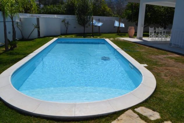 Elegante villa con piscina privata