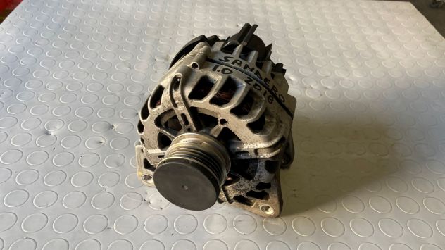 Alternatore Dacia Sandero 1.0 benzina del 2018 (231007582R) - Foto 2