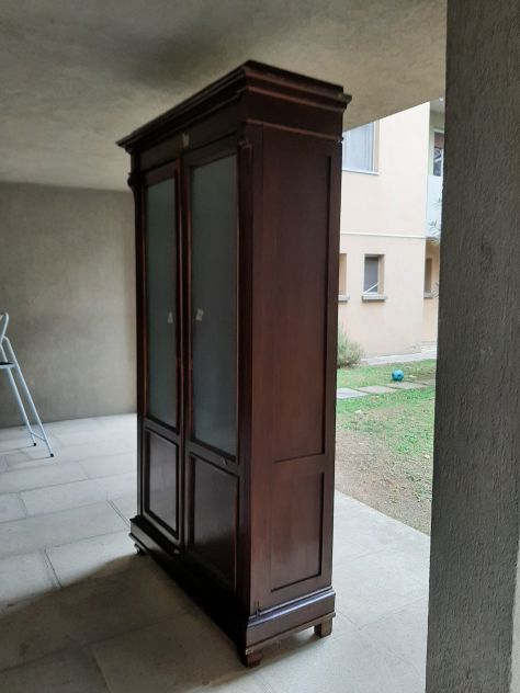 MOBILE ARMADIO   ANTICO A 2 ANTE APRIBILI  CON VETRI - Foto 3