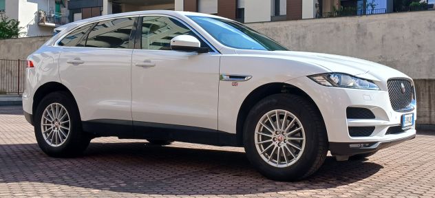 đ Jaguar F-Pace 2.0D 180 CV AWD Portfolio â Lusso e Prestazioni Integrali - Foto 7