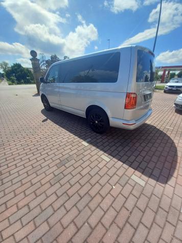 Volkswagen Transporter 2.0 TDI 150CV DSG PC Kombi - Foto 3