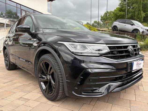VOLKSWAGEN Tiguan 2.0 TDI 150 CV DSG R-Line TOTAL BLACK rif. 24066791 - Foto 2