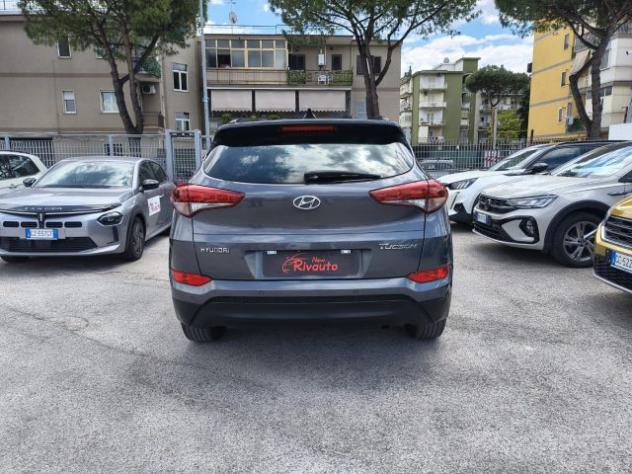 HYUNDAI Tucson 1.7 CRDi XPossible Tetto rif. 23775889 - Foto 4
