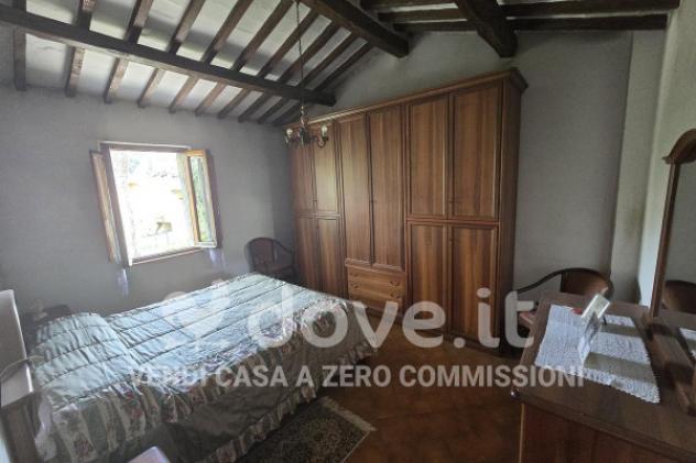 Casa indipendente di 315 m² con più di 5 locali e box auto in vendita a Cetona - Foto 8