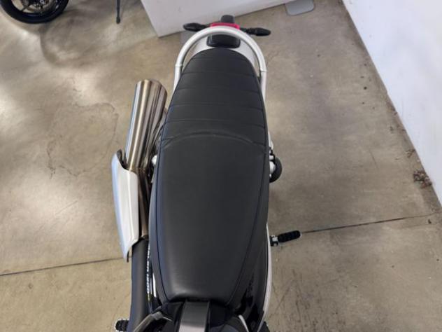 TRIUMPH Scrambler 1200 XE BLACK rif. 23457625 - Foto 10