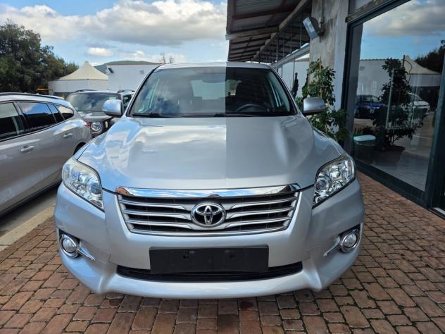 Toyota RAV4 Crossover 2.2 D-4D 150 CV Lounge 2wd - Foto 2