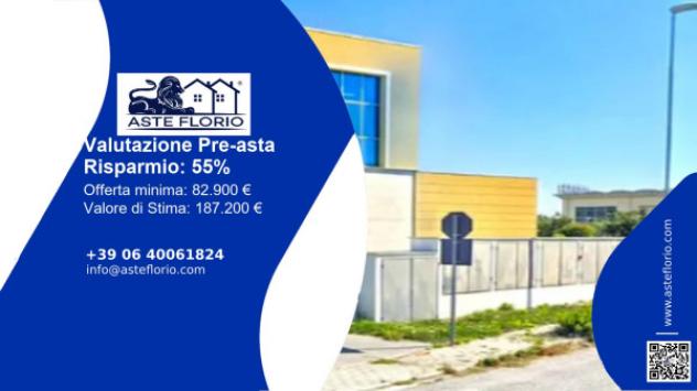 Immobile in asta di 312 m², box auto in vendita a Cascina - Foto 2