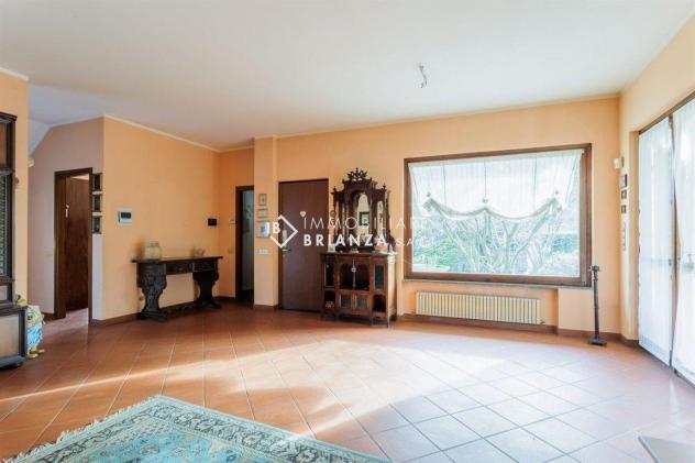 ARCORE: IN VENDITA VILLA SINGOLA CON TERRAZZO E GIARDINO PRIVATO. - Foto 9