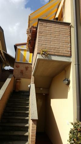 BIFAMILIARE di 4 vani e di 75 mq (CAMPI BISENZIO) rif. L797_2