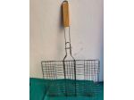 Griglia barbecue 27x37 cm con manico in legno – mai usata