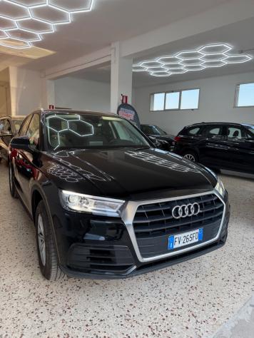 Audi Q5 35 TDI quattro S tronic Business Sport 2019 - Foto 4