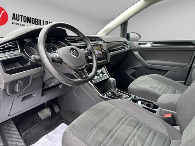 VOLKSWAGEN Touran 2.0 TDI 150 CV SCR DSG Executive BlueMotion Tech. rif. 23787154 - Foto 8