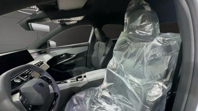 Peugeot 3008 Hybrid 145 GT e-DCS 6 - Foto 9