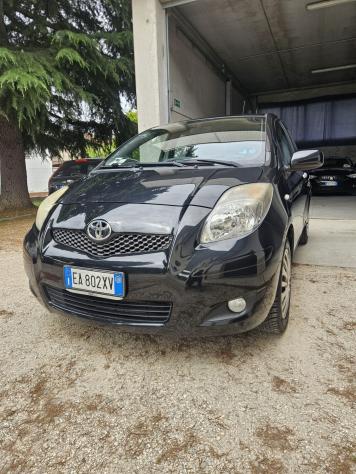Toyota Yaris 1.0 5 porte SOLI 69.000 KM!