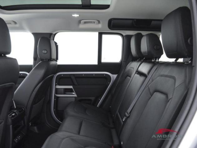 LAND ROVER Defender 110 3.0d i6 mhev SE awd 250cv auto rif. 23749110 - Foto 10