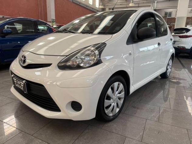 TOYOTA Aygo 1.0 12V VVT-i 5 porte Active Connect rif. 24096888 - Foto 2