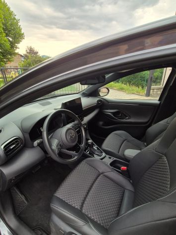 Toyota Yaris Hybrid Lounge - Foto 2
