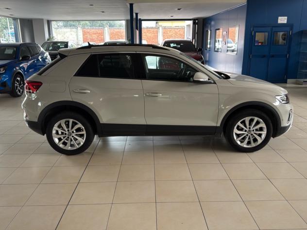 Volkswagen T-Roc 1.0 TSI Edition Plus + Fari Performance - Foto 6