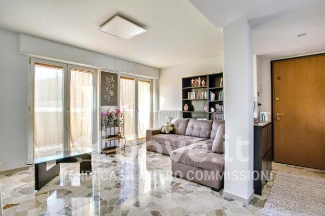 Appartamento di 82 m² con 3 locali e box auto in vendita a Induno Olona