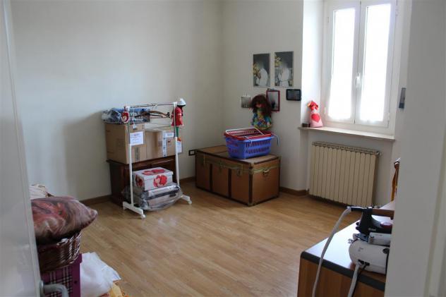 Elegante casa a schiera ristrutturata nel cuore del paese - Foto 12