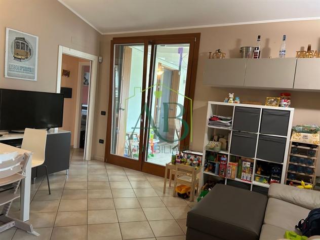 Trilocale con terrazzo a livello