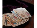 Operatrice esoterica esperta empatica esegue purificazioni riti magia rossa nera