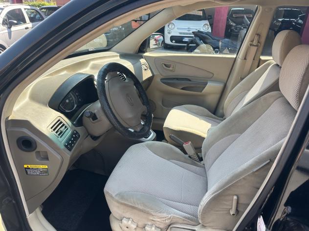 Hyundai Tucson 2.0 CRDi VGT Dynamic - Foto 10
