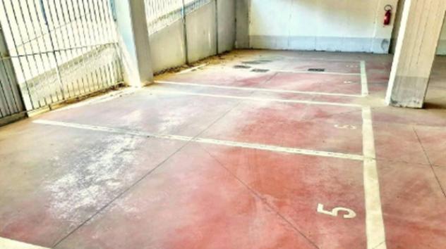 Immobile in asta di 312 m², box auto in vendita a Cascina - Foto 9