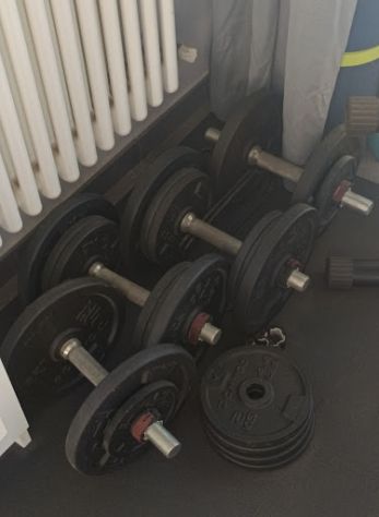 Set Pesi 28mm: Bilanciere + 4 Manubri + 74kg Ghisa Domyos + Rastrelliere