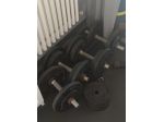 Set Pesi 28mm: Bilanciere + 4 Manubri + 74kg Ghisa Domyos + Rastrelliere