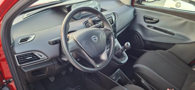Lancia Ypsilon 1.2 69 CV 5 porte Silver - Foto 8