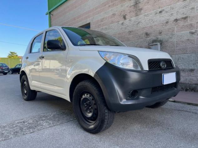 DAIHATSU Terios 1.3 86CV SX 4X4 5 P CLIMA RADIO CD GANCIO TRAINO rif. 23664236
