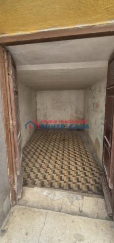CENTRO STORICO – Via Badia Nuova – N. 2 garage bici e moto/magazzini/depositi – 15 mq circa cad. Euro 150 cad. - Foto 5