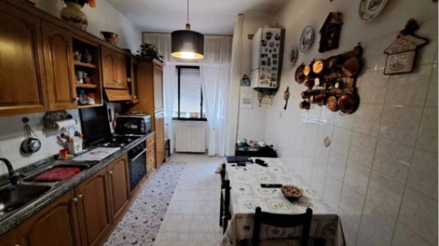Immobile in asta di 125 m² con più di 5 locali e box auto in vendita a Rieti - Foto 6