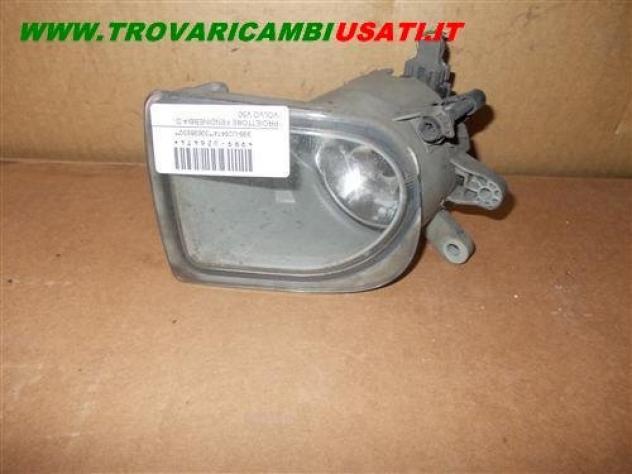 PROIETTORE FENDINEBBIA D. VOLVO V50  Parti elettriche  Fanaleria  Fendinebbia dx. VOLVO - V50 - 01-02-2004 - 01-06-2007