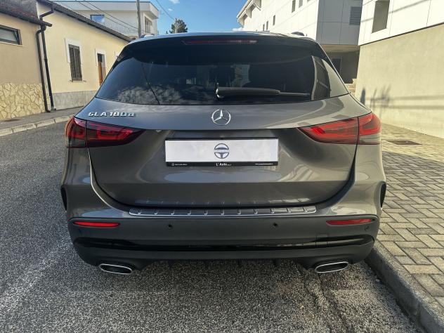 Mercedes-Benz GLA GLA 180D in allestimento Premium / AMG Line - Foto 5