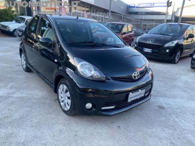 TOYOTA Aygo 1.0 12V VVT-i 5 porte ACTIVE CONNECT 68cv rif. 24134257 - Foto 6