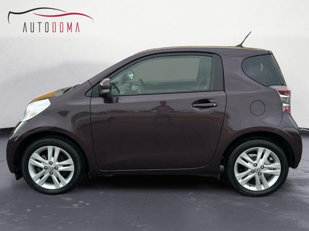 Toyota iQ 1.3 VVT-i Style CVT