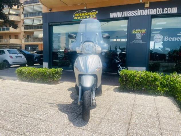 PIAGGIO Beverly 300 i.e. TUTTO INCLUSO ANCHE PASSAGGIO! MINI RATE rif. 24022107 - Foto 7